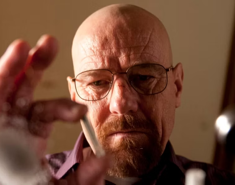 Immagine Copertina «Un film su Heisenberg uscirà nel 2024? Spiegazione su un nuovo film di Breaking Bad»