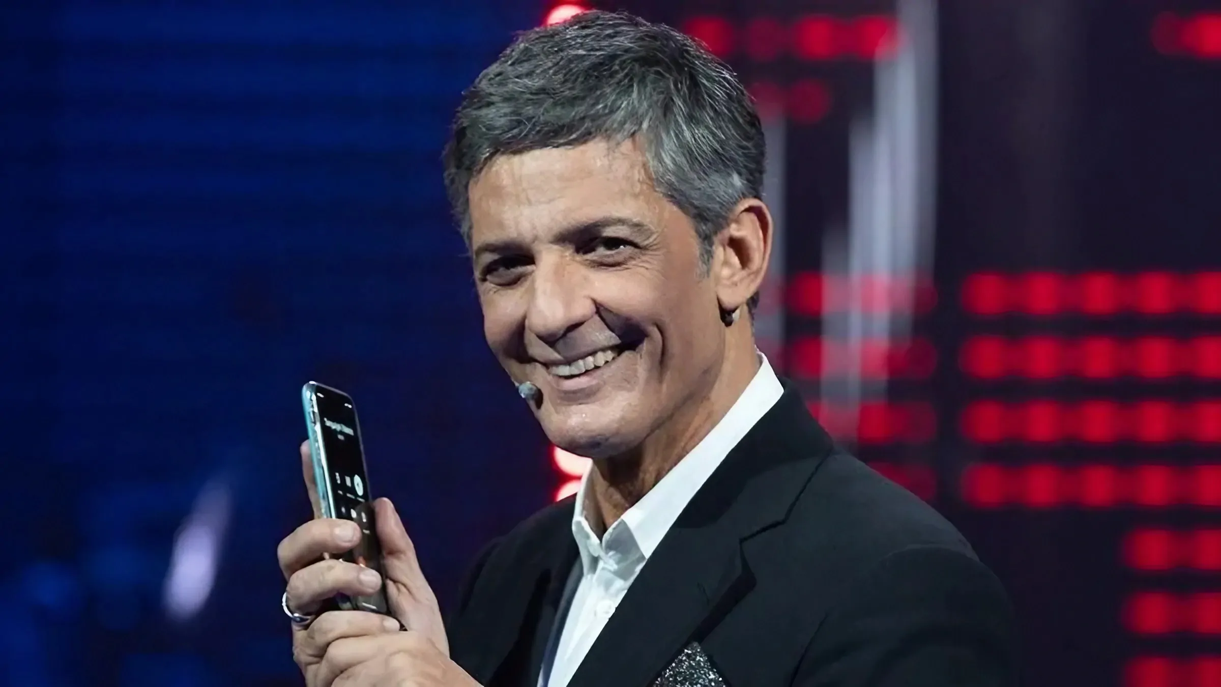 fiorello torna a casa in radio e scherza con amadeus in rai ti rivogliamo