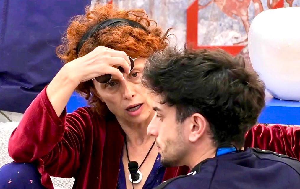 Grande Fratello, continua la lite tra Giuseppe e Beatrice: “O Lei o me dentro”