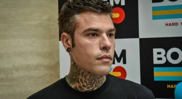 Ansia per Fedez, lo staff conferma: “Salute si è aggravata”