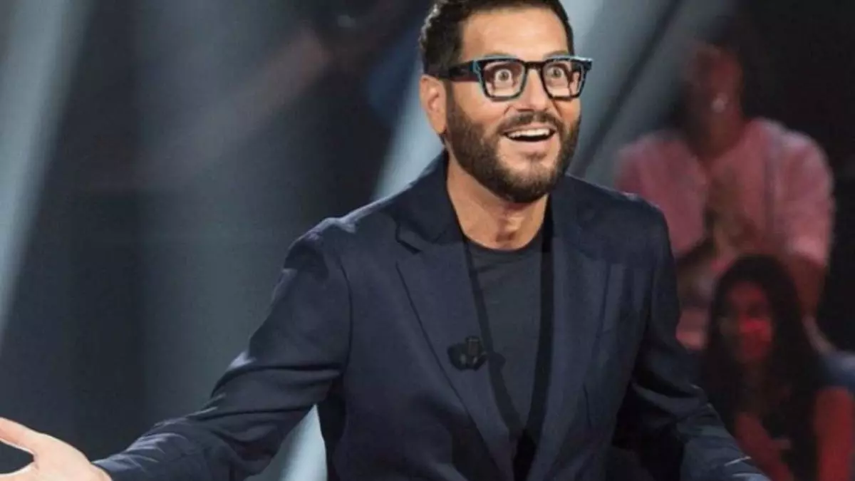 Immagine Copertina «Quando inizia Tilt, il nuovo programma di Enrico Papi»