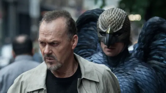Immagine Copertina «Michael Keaton e l’eredità di Birdman: Non un ritorno, ma una conferma della sua costante carriera»
