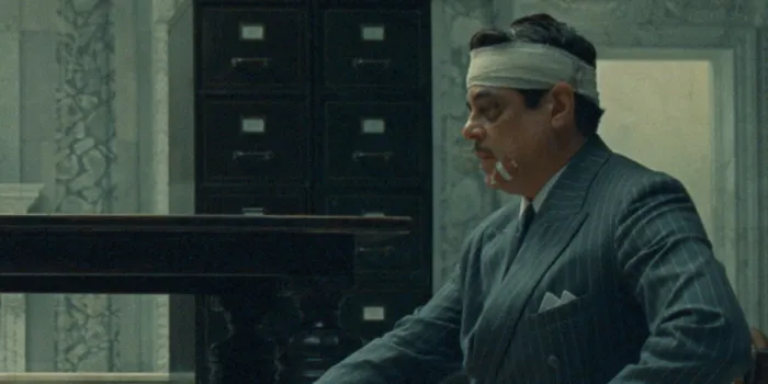 The Phoenician Scheme: Wes Anderson Ci Porta in un Nuovo Mondo con Del Toro e Threapleton!
