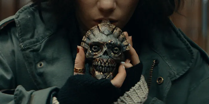 Immagine Copertina «Whistle: Il Nuovo Horror di Corin Hardy Trova Casa con IFC Films e Shudder»