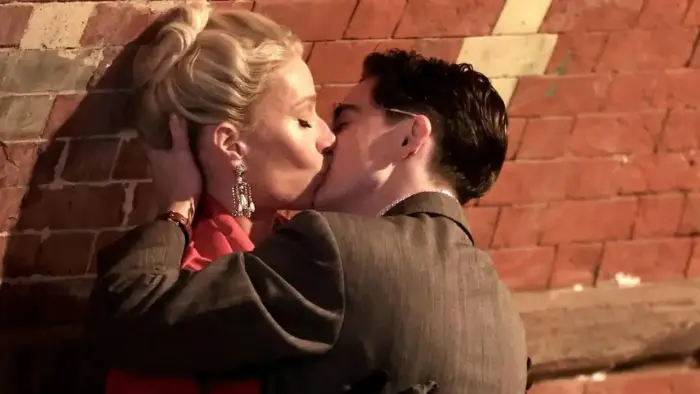Mister Movie | Marty Supreme, Gwyneth Paltrow racconta le scene di sesso con Timothée Chalamet Mister Movie | Marty Supreme, Gwyneth Paltrow racconta le scene di sesso con Timothée Chalamet