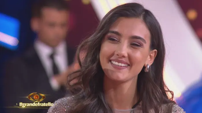 FanMeet Zeudi Di Palma: Biglietto a 120€ a Roma scatena Pamela Petrarolo