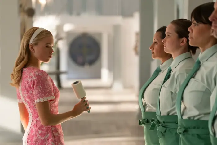 sirens netflix svelato il significato nascosto dietro il titolo da Mistermovie.it sirens netflix svelato il significato nascosto dietro il titolo