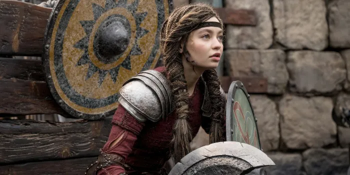 Immagine Copertina «Nico Parker risponde alla polemica sul casting di Astrid in How to Train Your Dragon live-action»