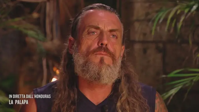 L’Isola dei Famosi, Mirko Frezza lascia il Reality? “Sono Stanco, Voglio Andare Via!”