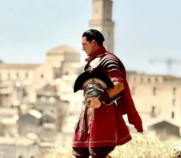 Immagine Copertina «Walter Nudo torna a recitare: è nel cast della serie “The Chosen”»