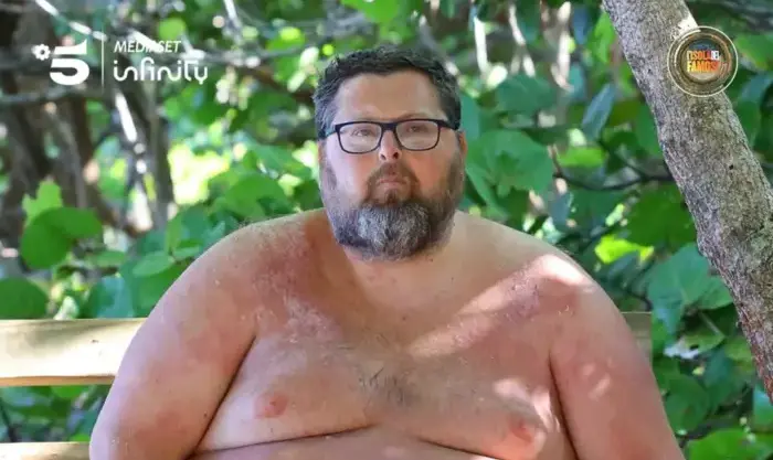 Isola dei Famosi: Mario Adinolfi “demolisce” i nuovi arrivati con sarcasmo Isola dei Famosi: Mario Adinolfi “demolisce” i nuovi arrivati con sarcasmo