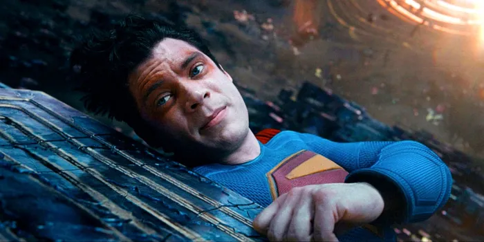Superman di James Gunn: Il destino di Ultraman tra buco nero e dibattito fan