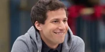 Andy Samberg & Nicolas Cage: L'Incontro Leggendario a SNL e il Futuro dello Show