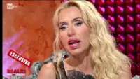 Valeria Marini vuole lasciare il Grande Fratello Vip: «Me ne vado, ho deciso»